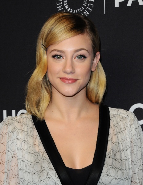 lili-reinhart0325picturepub-19.jpg
