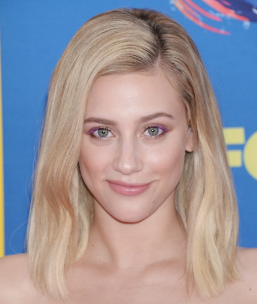 picturepub-lili-reinhart-012.jpg
