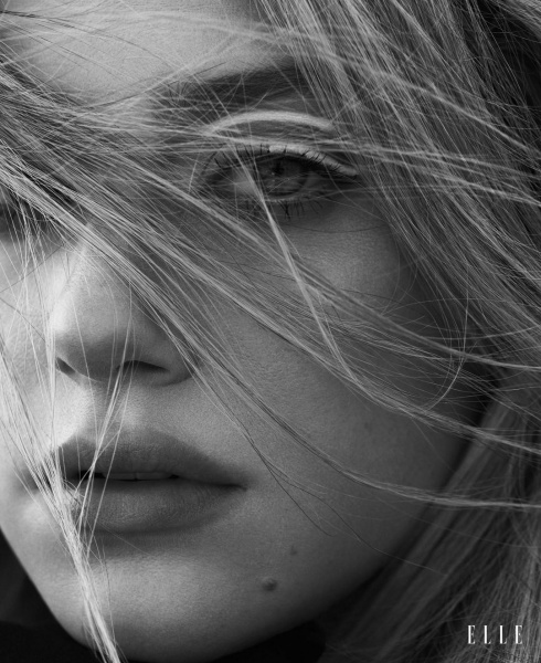 2021.09.04.
@lilireinhart: @ellesingapore 
