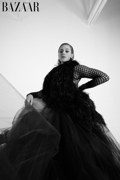 lili-reinhart-2.jpg