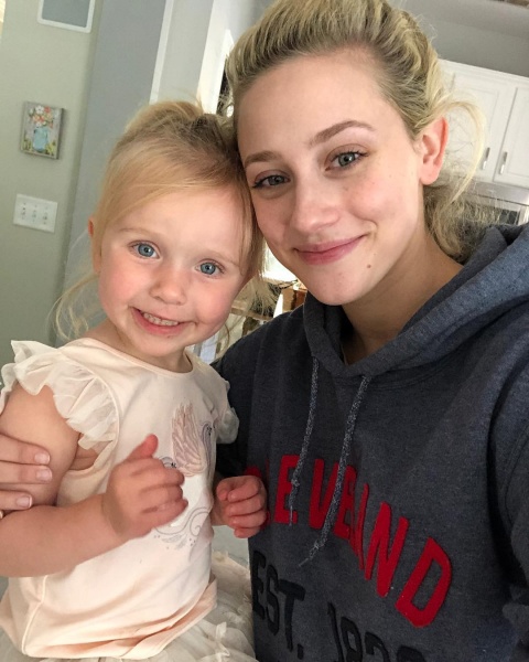 2019.04.21.
@lilireinhart: Az én Húsvéti angyalkám! Az Isten áldjon téged!
