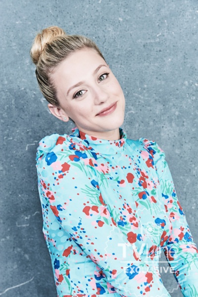 116077398_riverdale-cast-comic-con-2019-tvline-003.jpg
