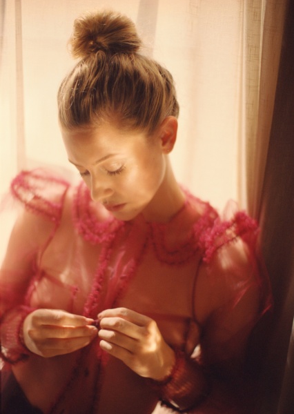 157527069_flaunt_lilihighres017.jpg