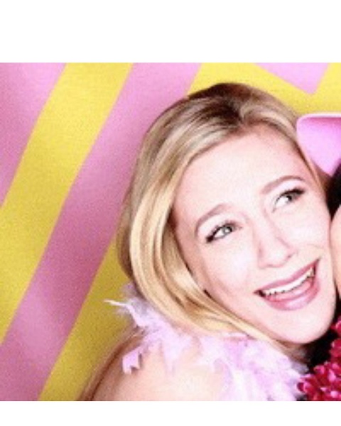 2019.02.25.
@lilireinhart: Lapozz a következő retardáltért.
