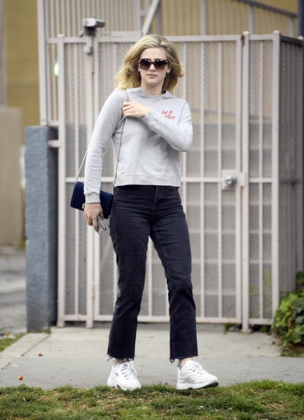 hqcelebcorner-13.jpg