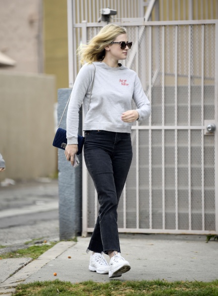 hqcelebcorner-9.jpg