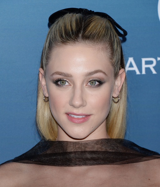 picturepub-lili-reinhart-010.jpg