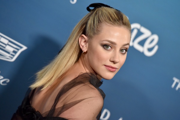 picturepub-lili-reinhart-017.jpg