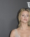60997939_lili-reinhart-003.jpg