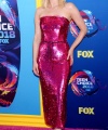 78398888_lilireinhart_12082018_adddds_07.jpg