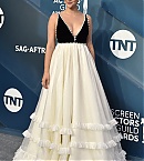 lili-reinhart-3.jpg